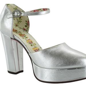 GUCCI Agon Silver Ankle Strap Platform Pump